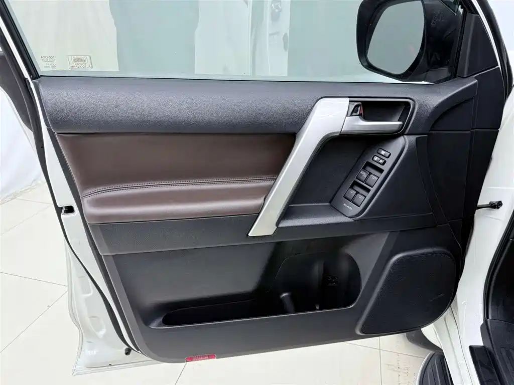 Toyota Toyota Prado 2018 3.5L Automatic TX 2020 - thumbnail 15