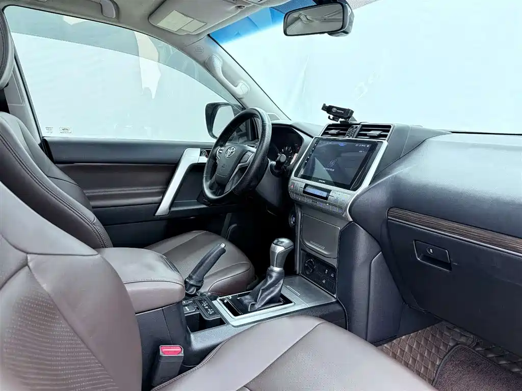 Toyota Toyota Prado 2018 3.5L Automatic TX 2020 - thumbnail 17