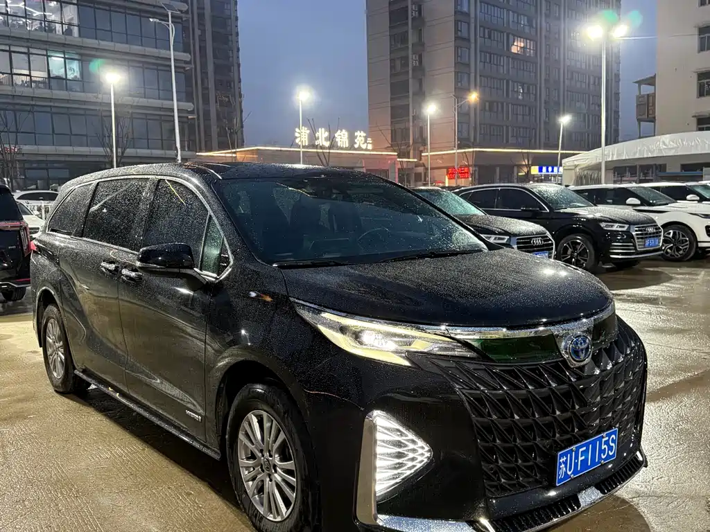 Toyota Toyota Sienna 2021 2.5L Hybrid Limited Premium Edition 2022