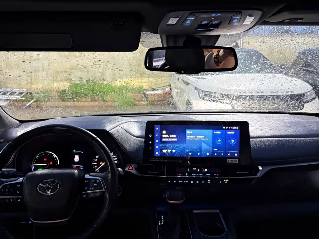 Toyota Toyota Sienna 2021 2.5L Hybrid Limited Premium Edition 2022 - thumbnail 4