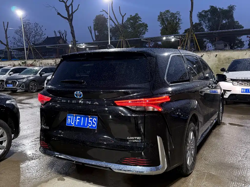 Toyota Toyota Sienna 2021 2.5L Hybrid Limited Premium Edition 2022 - thumbnail 7