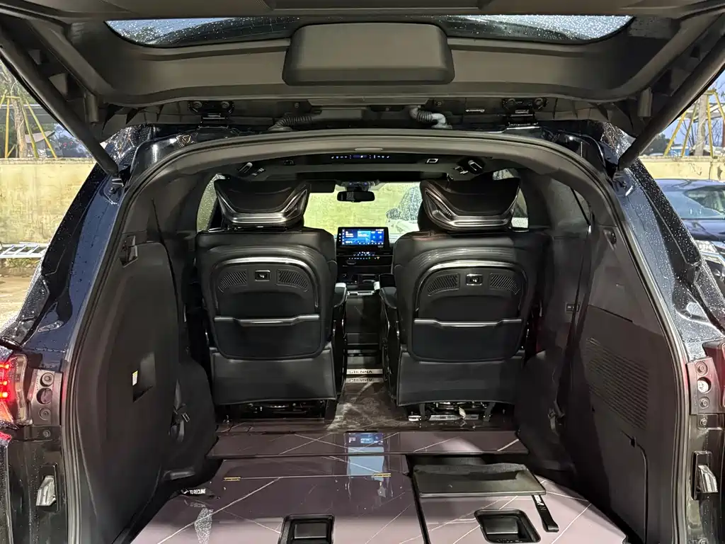 Toyota Toyota Sienna 2021 2.5L Hybrid Limited Premium Edition 2022 - thumbnail 8