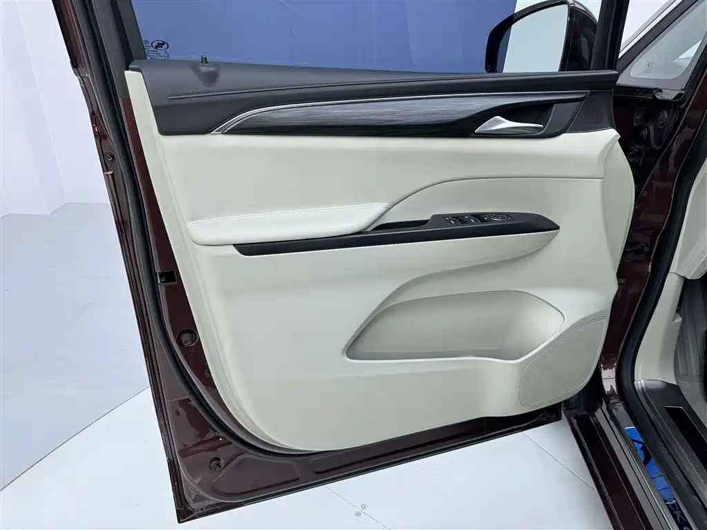 Buick Buick GL8 2023 ES Landmark Comfort Edition 2023 - thumbnail 11