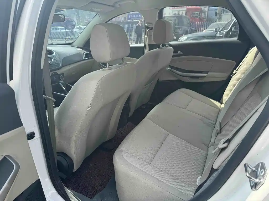 Ford Ford Focus 2017 Facelift 1.5L Automatic Comfort Edition 2017 - thumbnail 15
