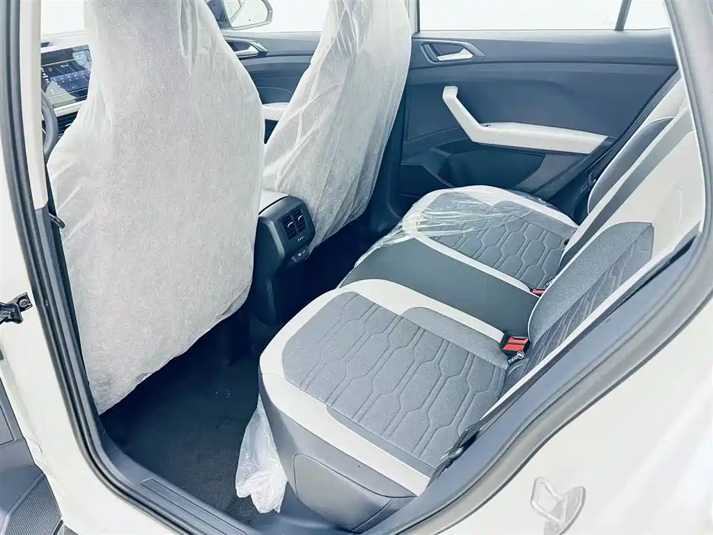 Volkswagen Tharu 2026 New Sharp 1.5L Sharp Edition 2026 - thumbnail 18
