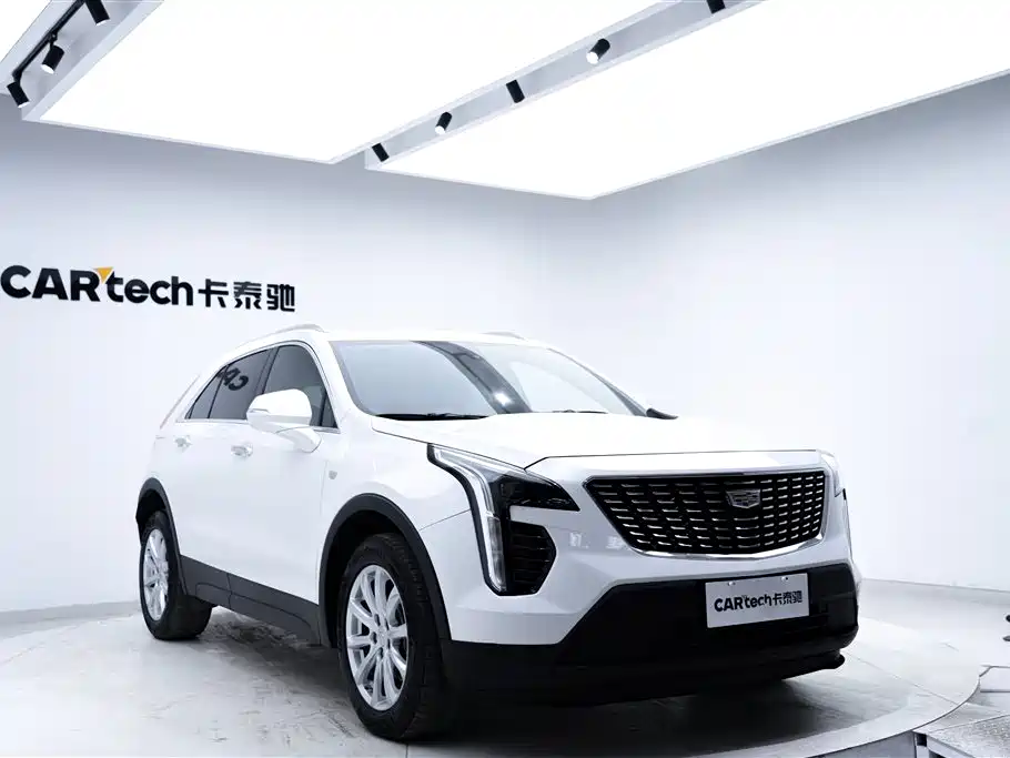 Cadillac Cadillac XT4 2021 28T FWD Technology Edition 2021 - thumbnail 2