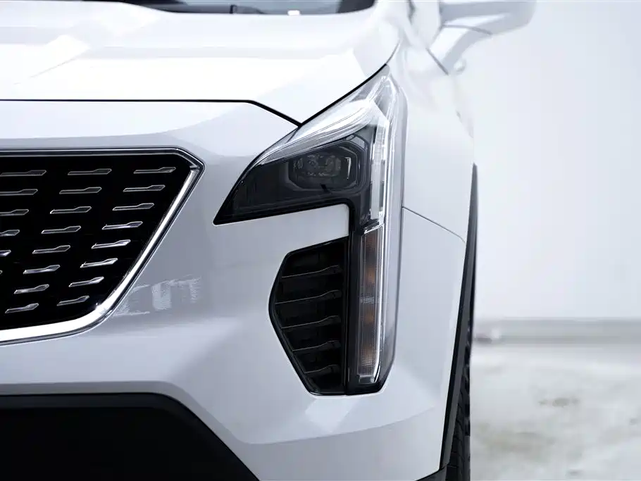 Cadillac Cadillac XT4 2021 28T FWD Technology Edition 2021 - thumbnail 9