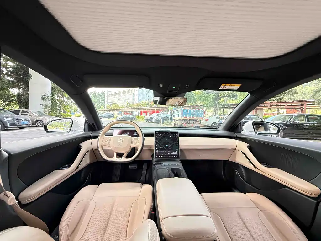 NIO NIO ET5 2022 75kWh 2023 - thumbnail 13