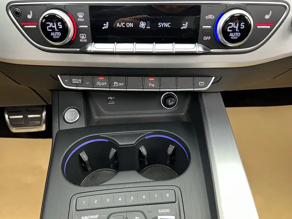 Audi Audi A4 Import 2020 Avant Progressive 40 TFSI Luxury Dynamic Model 2020 - thumbnail 15