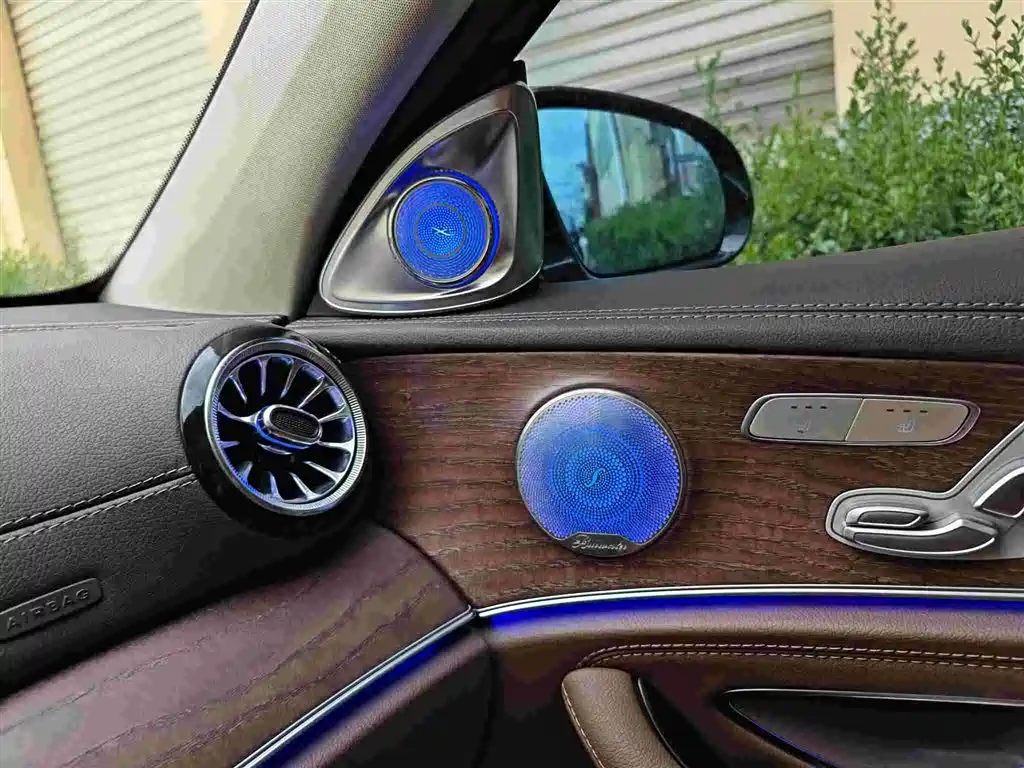 Mercedes-Benz Mercedes-Benz E-Class 2023 E 300 L Fashion Edition 2023 - thumbnail 3