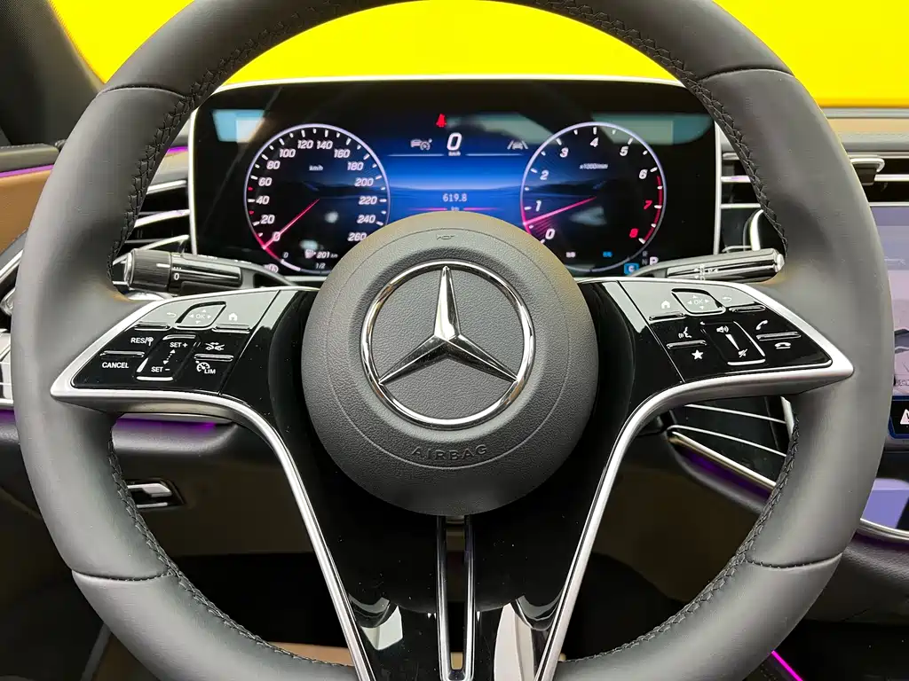 Mercedes-Benz Mercedes-Benz E-Class 2024 Model Year Facelift E 260 L 2024 - thumbnail 13