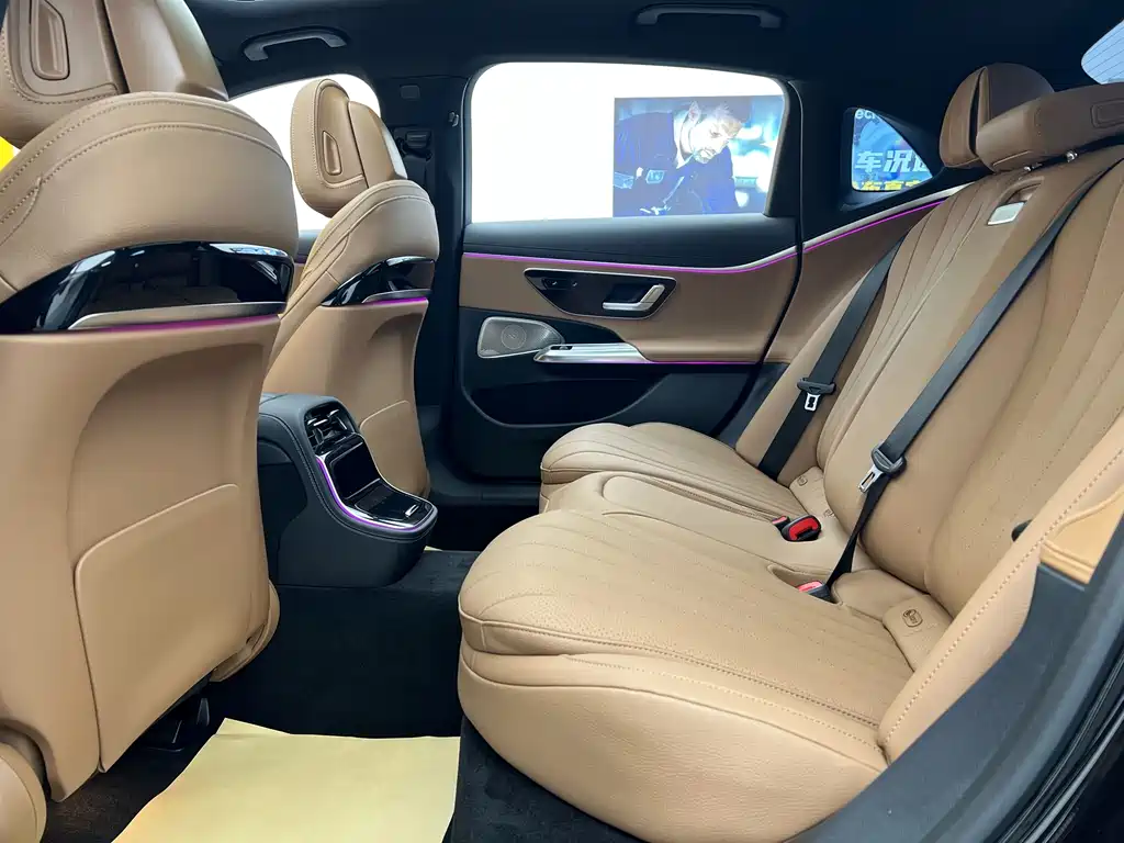 Mercedes-Benz Mercedes-Benz E-Class 2024 Model Year Facelift E 260 L 2024 - thumbnail 26