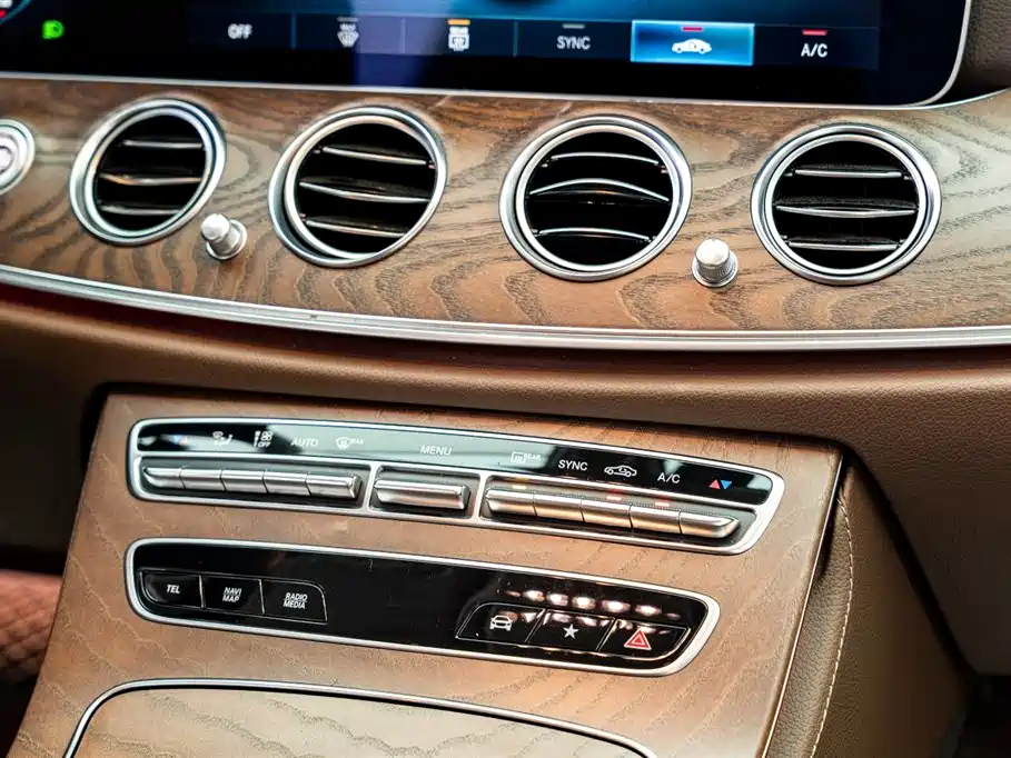 Mercedes-Benz Mercedes-Benz E-Class 2022 E 260 L Sport 2022 - thumbnail 16