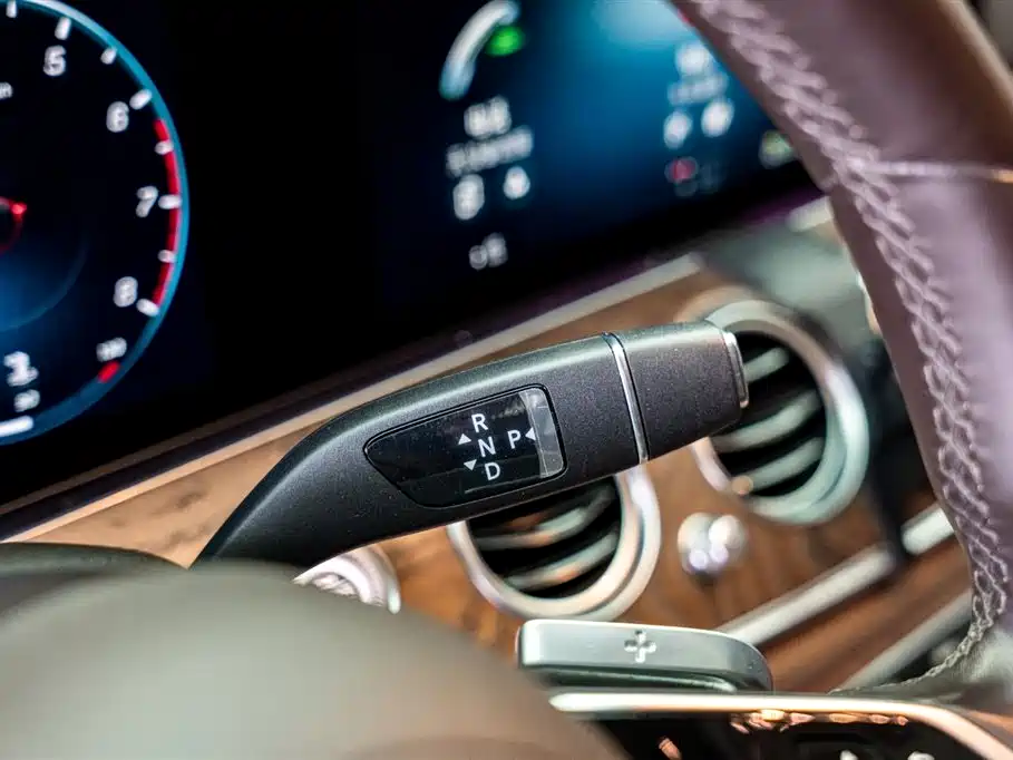 Mercedes-Benz Mercedes-Benz E-Class 2022 E 260 L Sport 2022 - thumbnail 17