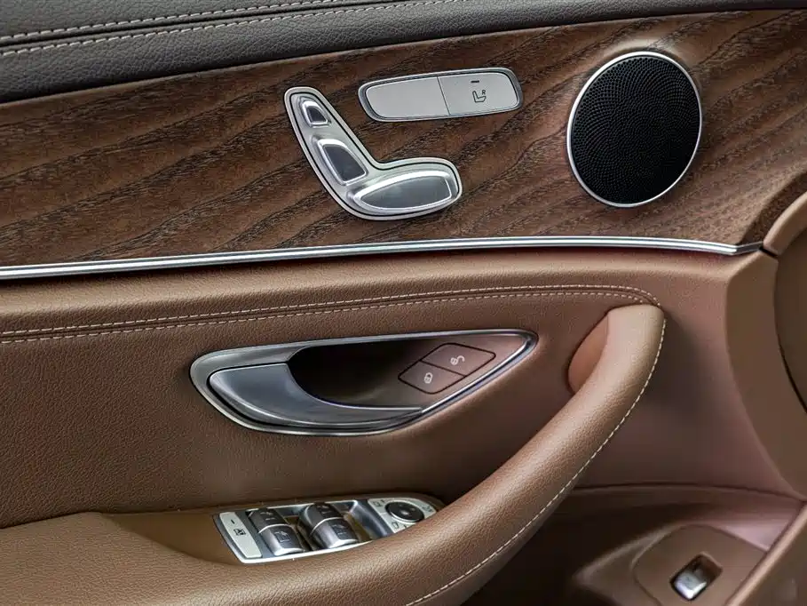 Mercedes-Benz Mercedes-Benz E-Class 2022 E 260 L Sport 2022 - thumbnail 18