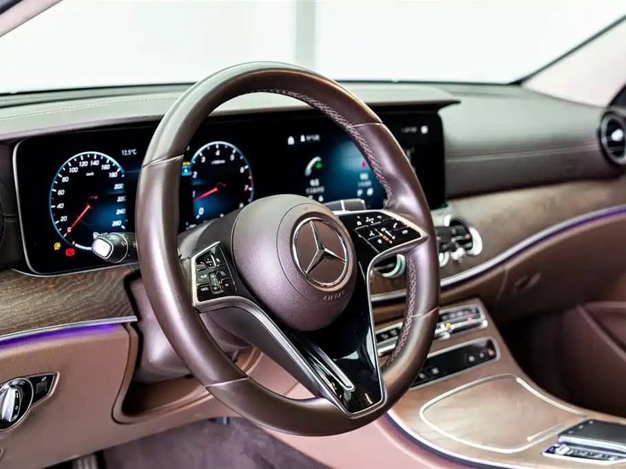 Mercedes-Benz Mercedes-Benz E-Class 2022 E 260 L Sport 2022 - thumbnail 19