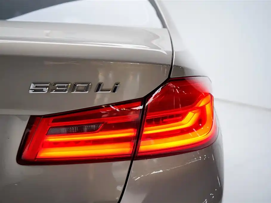 BMW BMW 5 Series 2019 Facelift 530Li M Sport Package 2019 - thumbnail 12