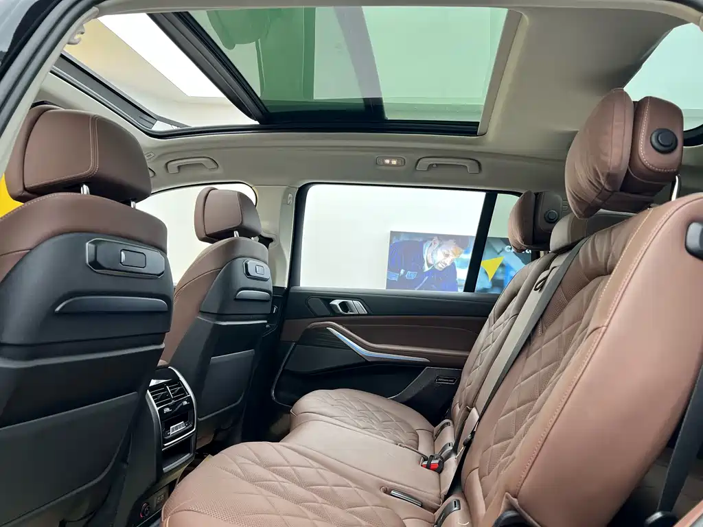 BMW BMW X7 xDrive40i Luxury Package 2023 - thumbnail 25