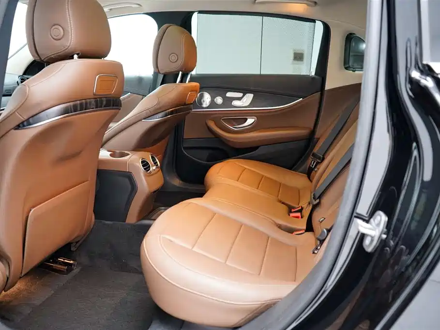 Mercedes-Benz Mercedes-Benz E-Class 2019 Model Year Facelift E 300 L Sport Luxury Edition 2019 - thumbnail 13