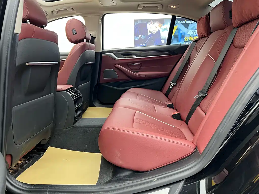 BMW BMW 5 Series 2023 530Li Leading Model Luxury Package 2023 - thumbnail 26