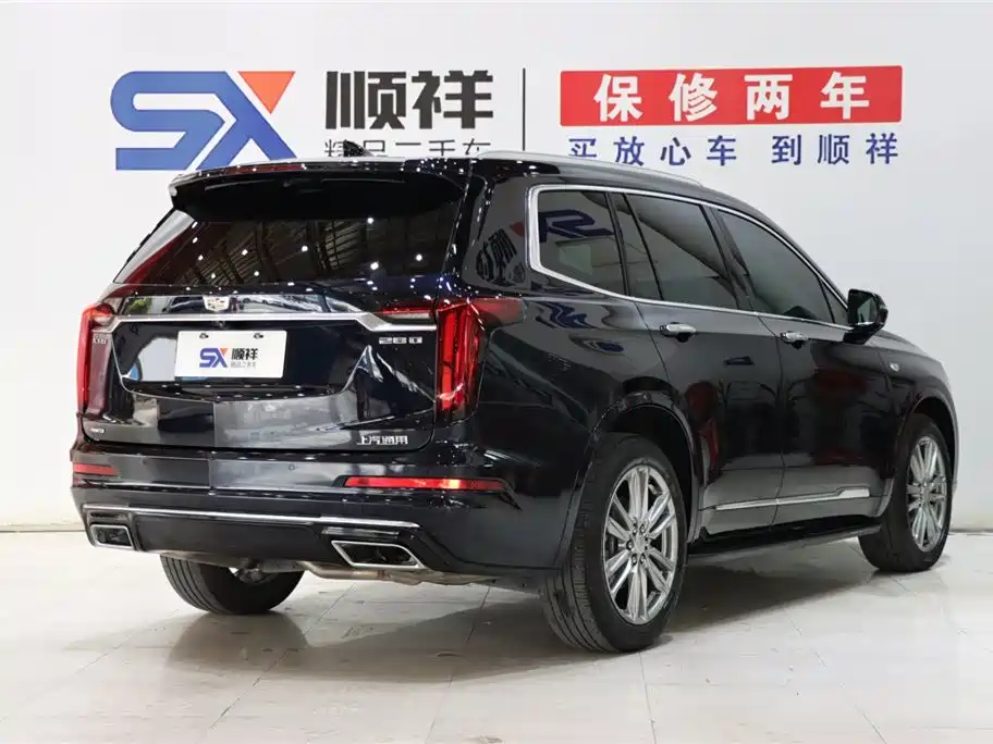 Cadillac Cadillac XT6 2021 2.0T AWD Luxury 7-seater 2021 - thumbnail 4