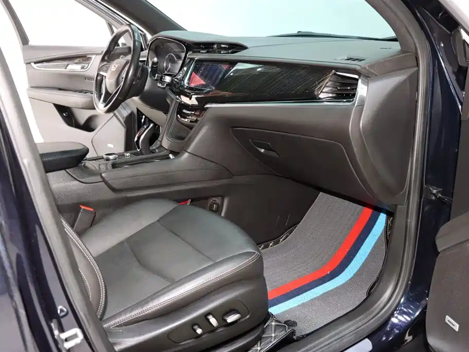 Cadillac Cadillac XT6 2021 2.0T AWD Luxury 7-seater 2021 - thumbnail 8