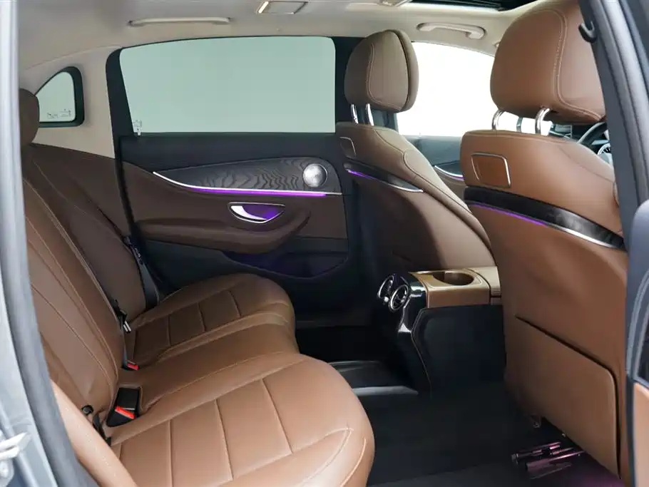 Mercedes-Benz Mercedes-Benz E-Class 2017 E 300 L Sport Fashion Edition 2017 - thumbnail 3