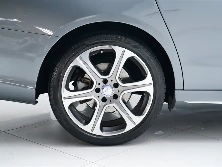 Mercedes-Benz Mercedes-Benz E-Class 2017 E 300 L Sport Fashion Edition 2017 - thumbnail 5