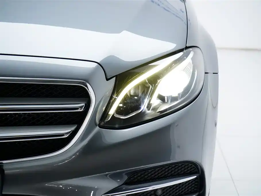 Mercedes-Benz Mercedes-Benz E-Class 2017 E 300 L Sport Fashion Edition 2017 - thumbnail 10