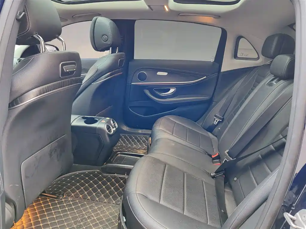 Mercedes-Benz Mercedes-Benz E-Class 2020 E 300 L Sport Fashion Edition 2020 - thumbnail 12