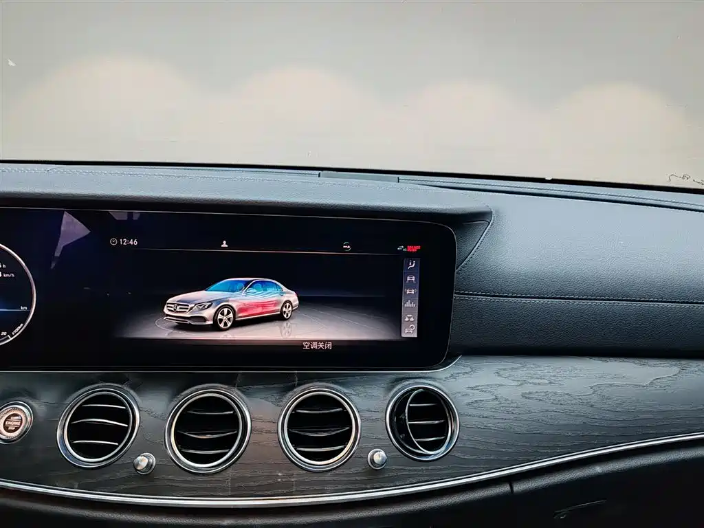 Mercedes-Benz Mercedes-Benz E-Class 2020 E 300 L Sport Fashion Edition 2020 - thumbnail 16