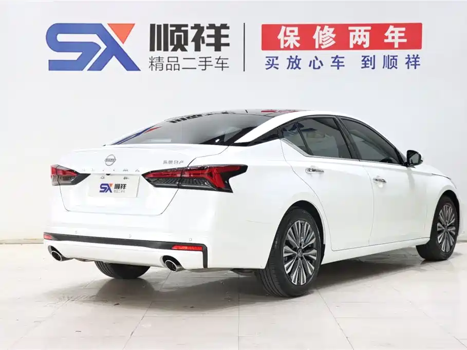 Nissan Nissan Altima 2022 2.0L XL-TLS Premium Edition 2023 - thumbnail 4