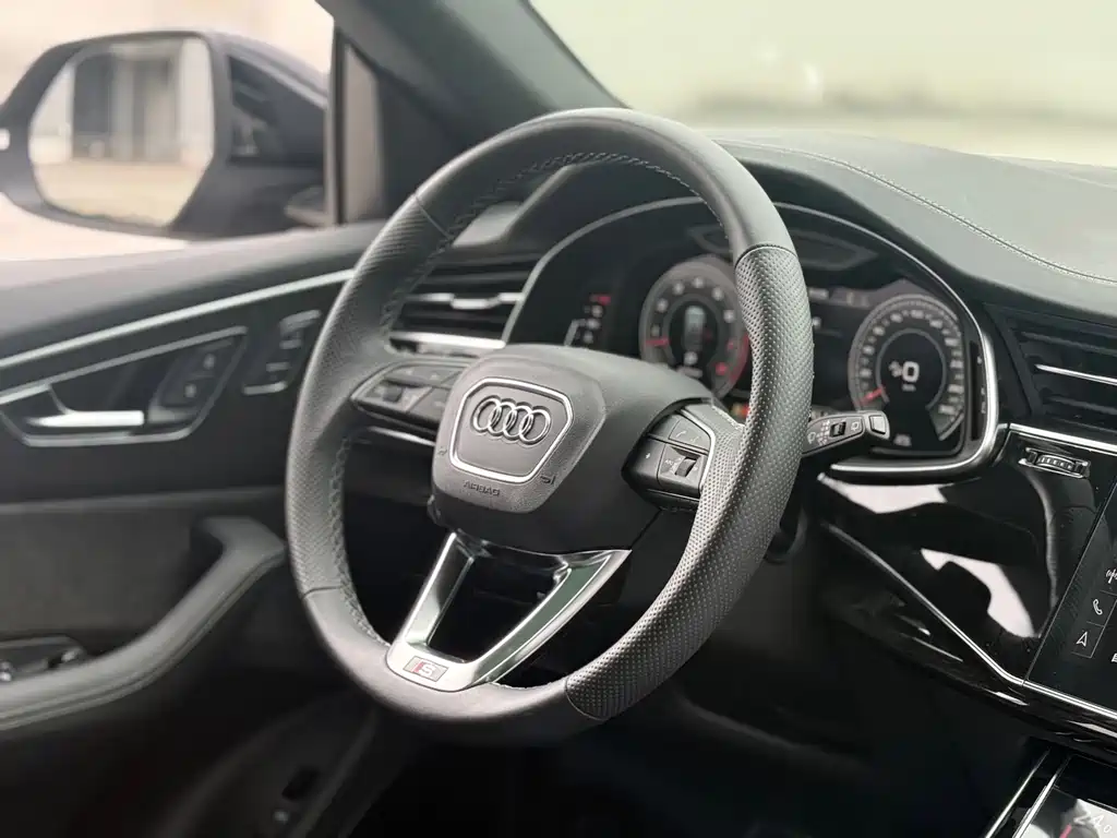 Audi Audi Q8 2021 55 TFSI Premium Dynamic Edition 2021 - thumbnail 9