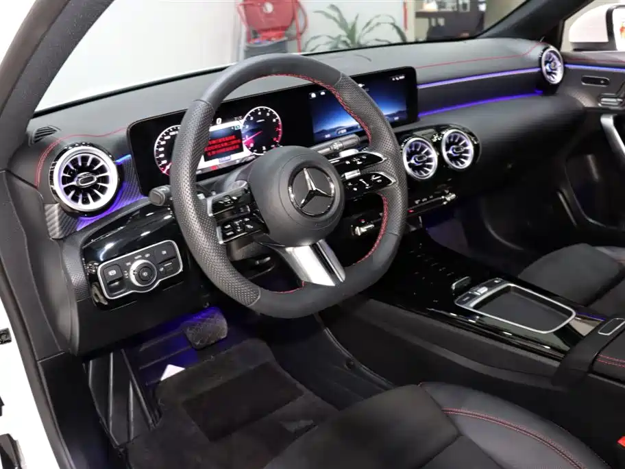 Mercedes-Benz Mercedes-Benz A-Class 2025 A 200 L Fashion Edition 2025 - thumbnail 10