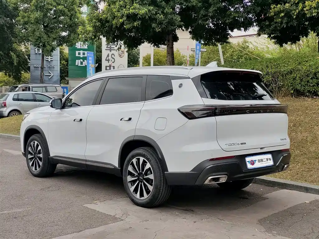 Chery Tiggo 8 PLUS 2025 290TGDI DCT Momentum Edition 2026 - thumbnail 4