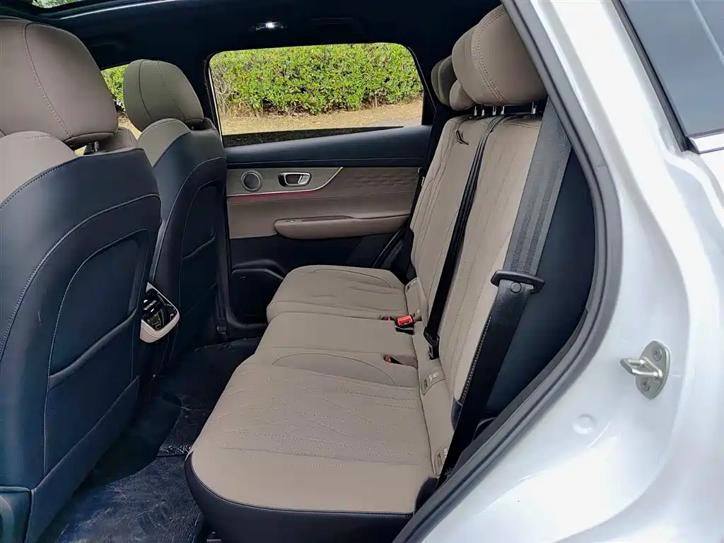Chery Tiggo 8 PLUS 2025 290TGDI DCT Momentum Edition 2026 - thumbnail 8