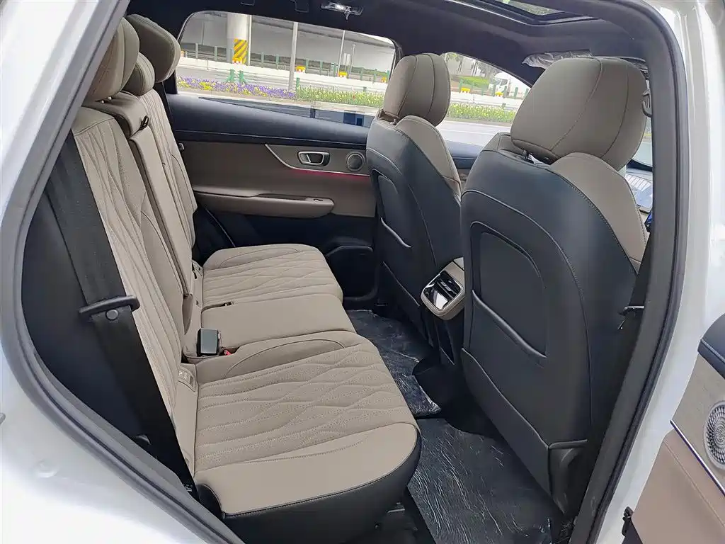 Chery Tiggo 8 PLUS 2025 290TGDI DCT Momentum Edition 2026 - thumbnail 11