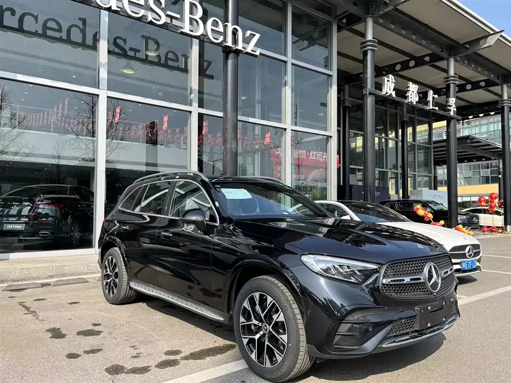 Mercedes-Benz Mercedes-Benz GLC Hybrid 2025 350 e L 4MATIC Collector's Edition 2026 - thumbnail 3