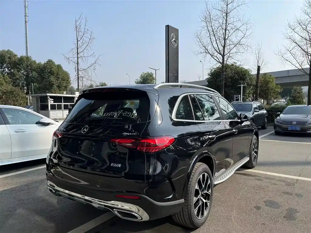 Mercedes-Benz Mercedes-Benz GLC Hybrid 2025 350 e L 4MATIC Collector's Edition 2026 - thumbnail 7