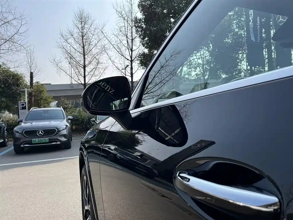 Mercedes-Benz Mercedes-Benz GLC Hybrid 2025 350 e L 4MATIC Collector's Edition 2026 - thumbnail 9