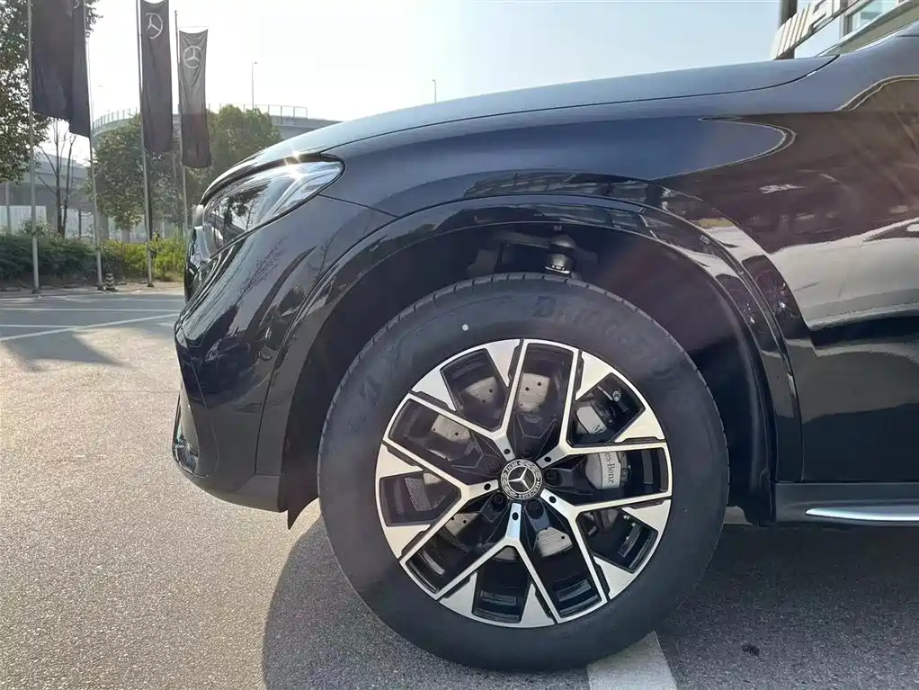 Mercedes-Benz Mercedes-Benz GLC Hybrid 2025 350 e L 4MATIC Collector's Edition 2026 - thumbnail 10