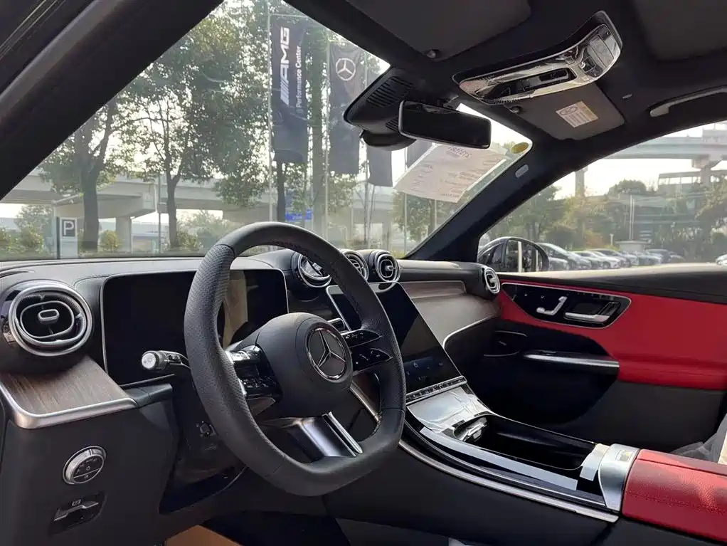 Mercedes-Benz Mercedes-Benz GLC Hybrid 2025 350 e L 4MATIC Collector's Edition 2026 - thumbnail 13