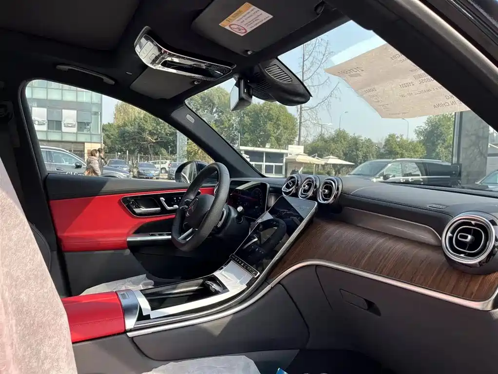 Mercedes-Benz Mercedes-Benz GLC Hybrid 2025 350 e L 4MATIC Collector's Edition 2026 - thumbnail 16