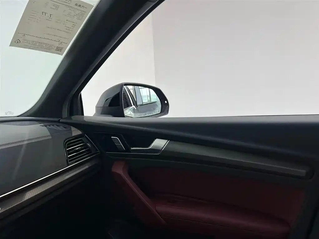 Audi Audi Q5L 2025 45th Anniversary Edition 40 TFSI Luxury Dynamic 2026 - thumbnail 8