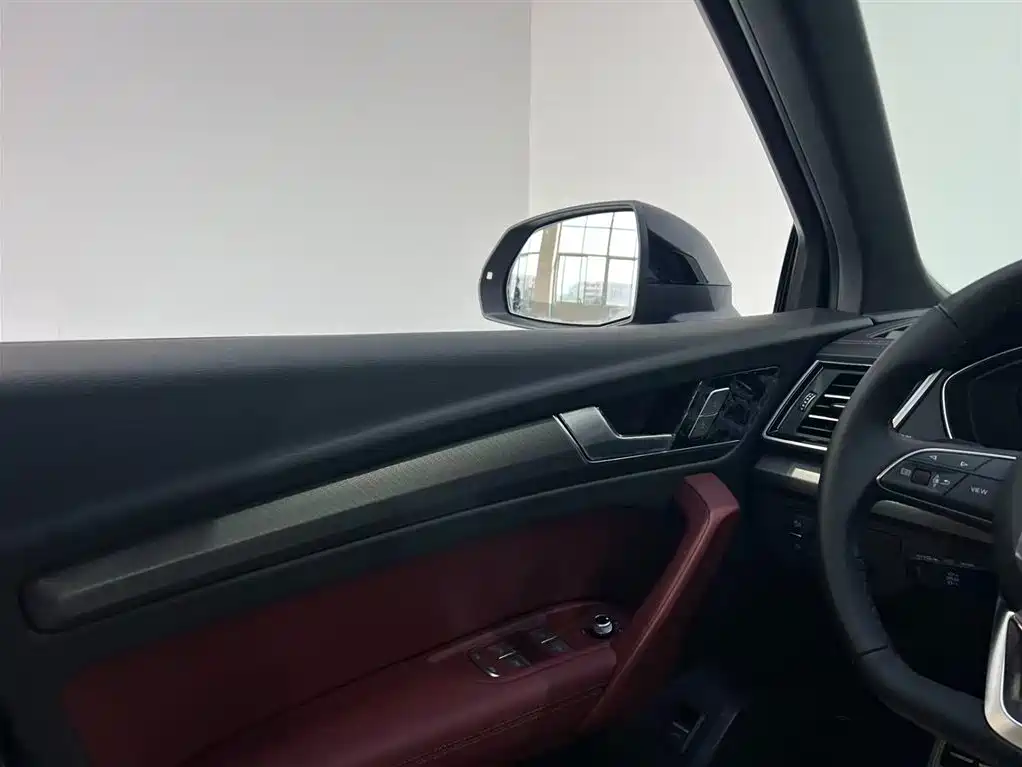 Audi Audi Q5L 2025 45th Anniversary Edition 40 TFSI Luxury Dynamic 2026 - thumbnail 13