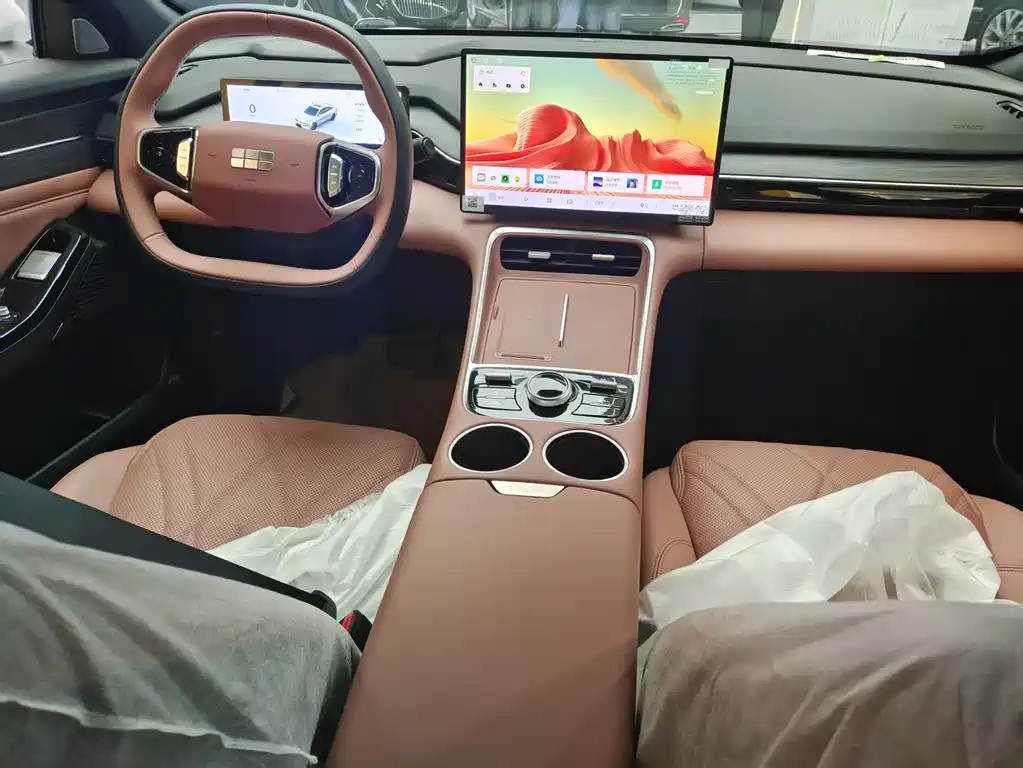 Geely Galaxy Galaxy L6 2025 EM-i 140km Starship Edition 2026 - thumbnail 3