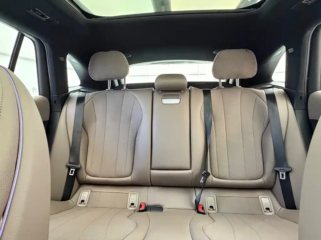 Mercedes-Benz Mercedes-Benz EQE SUV 2024 500 4MATIC Flagship Edition 2026 - thumbnail 9