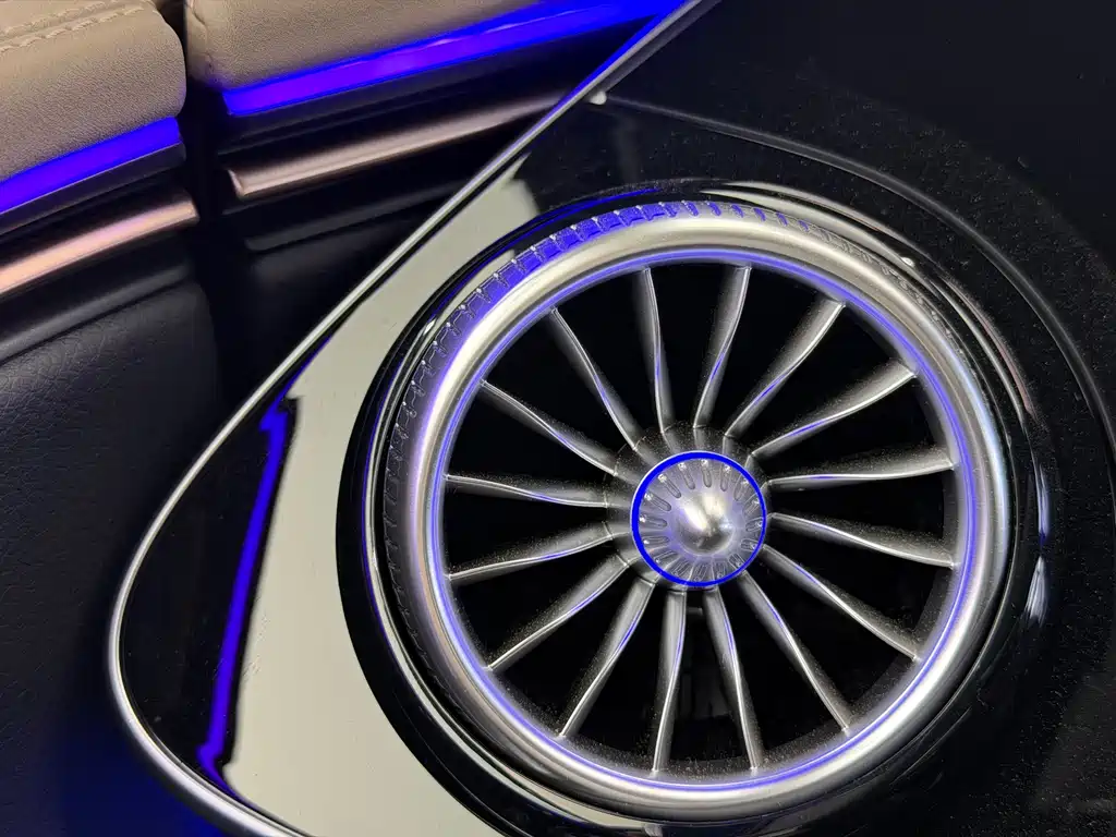 Mercedes-Benz Mercedes-Benz EQE SUV 2024 500 4MATIC Flagship Edition 2026 - thumbnail 19