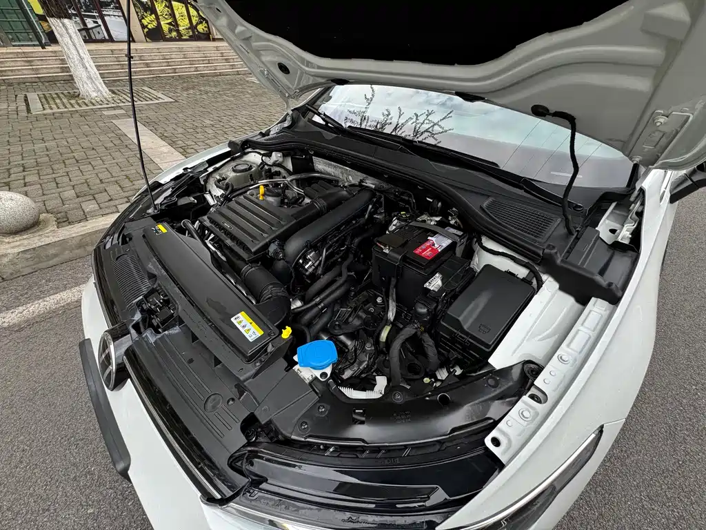 Volkswagen Volkswagen Golf 2023 280TSI DSG R-Line Lite 2022 - thumbnail 25