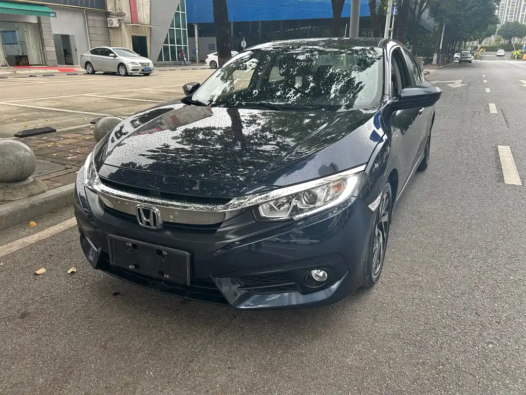 Honda Honda Civic 2016 220TURBO CVT Luxury Edition 2018